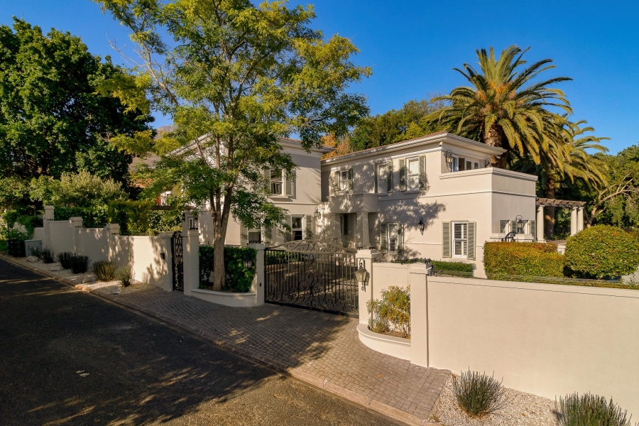 9 Bedroom Property for Sale in Parel Vallei Western Cape